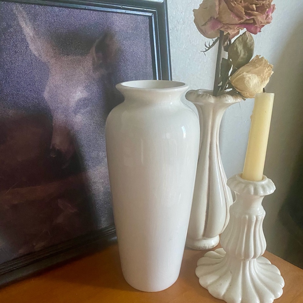 White Ceramic Vase 8” - Picture 3 of 7